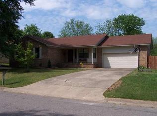 205 Western Hills Dr, Searcy, AR 72143