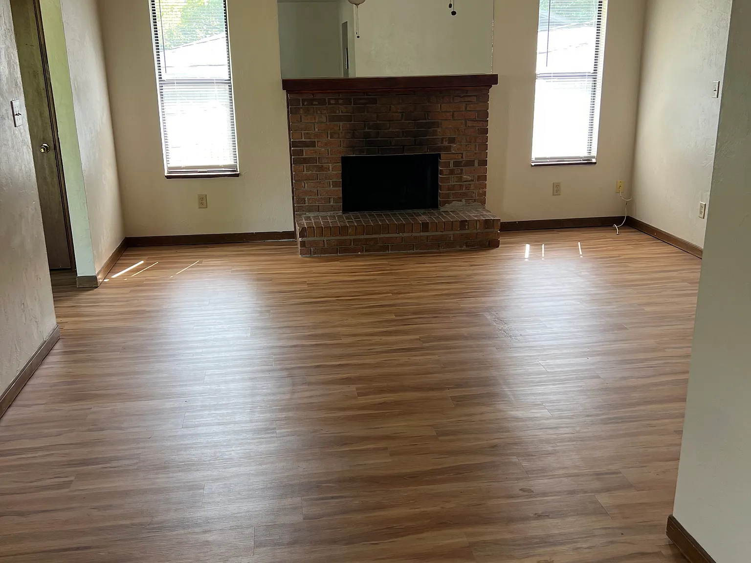 141 Locke St — Photo 4