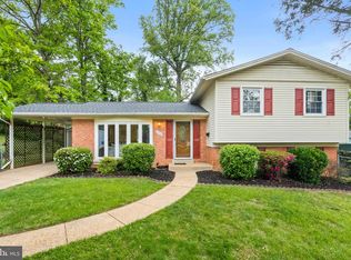 7926 E Rockglen Ct, Springfield, VA 22152