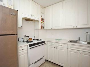 370 Ocean Pkwy APT 5F, Brooklyn, NY 11218