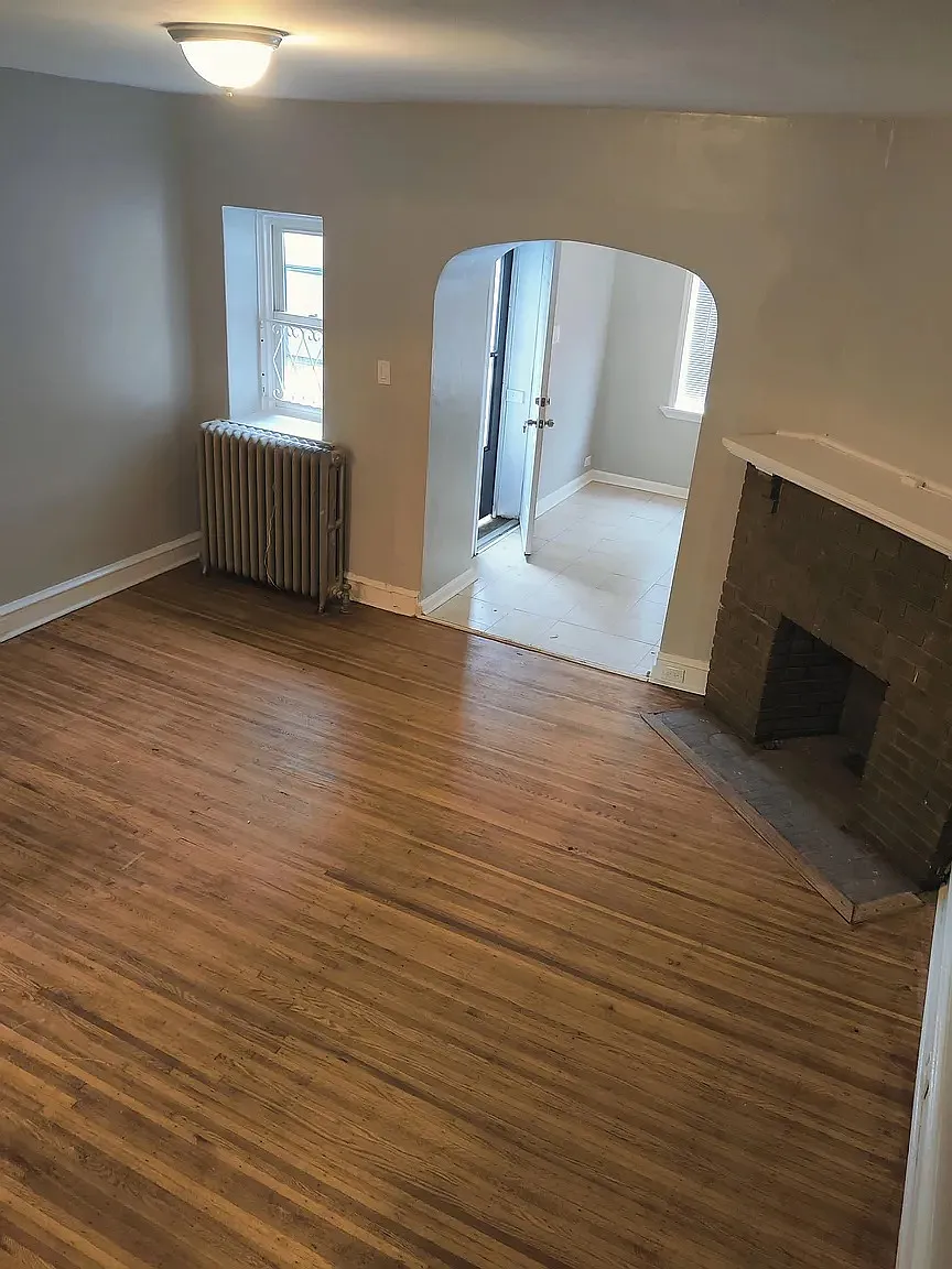 3 bed, 1266 sqft, $1,600 — Photo 1