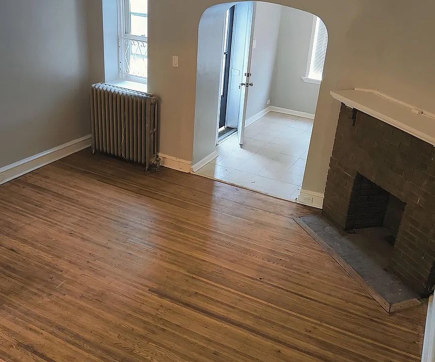 1st image of 258 E Penn St