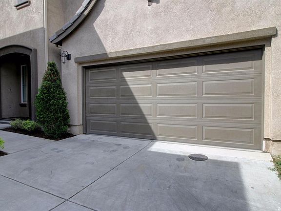 2nd image of 3840 Purple Finch Ln