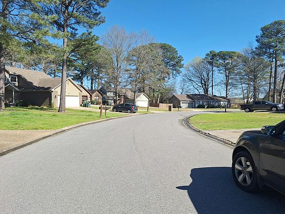 5th image of 99 Laver Cir