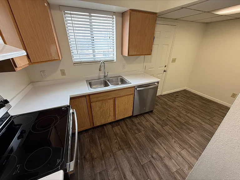 Townhomes on 86th — Photo 51