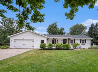 4871 Big Bass Dr, Hudsonville, MI 49426
