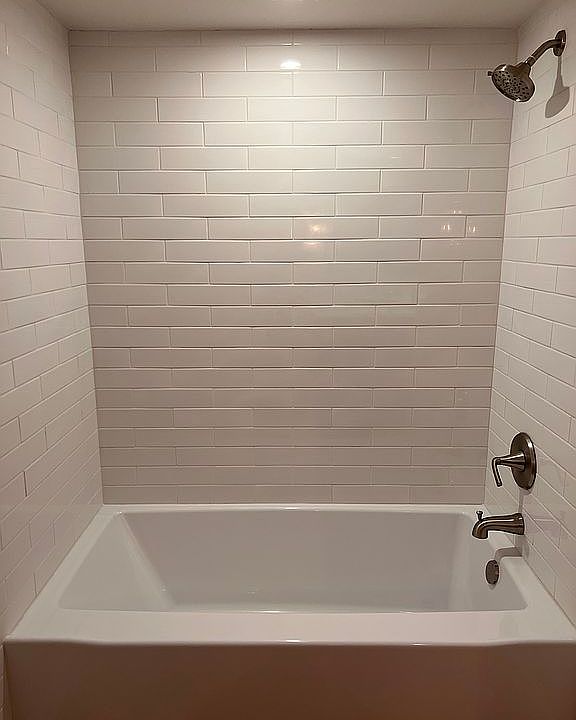 1st image of 3030 E Clarendon Ave Unit 33