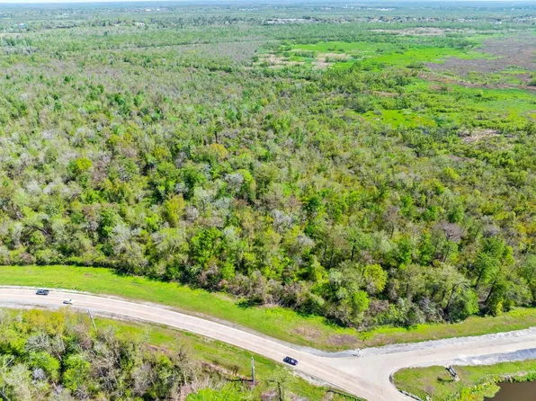 2006 Saint Louis Canal Rd, Houma, LA 70364