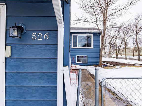 3rd image of 526 3rd Ave NW