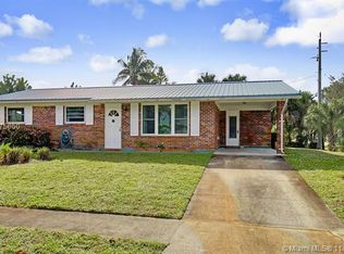 47 Ridgewood Cir, Tequesta, FL 33469