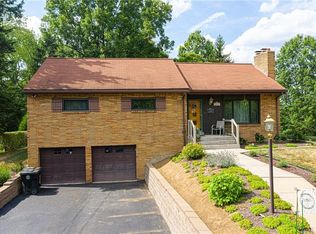 3472 Thornwood Dr, Bethel Park, PA
