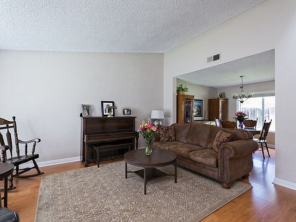 4th image of 5251 Fernridge Ct