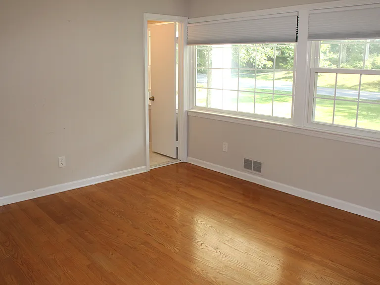 3606 Barkley Dr — Photo 12