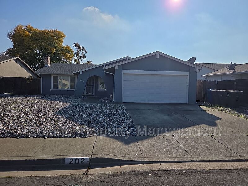1st image of 202 Richard Pl