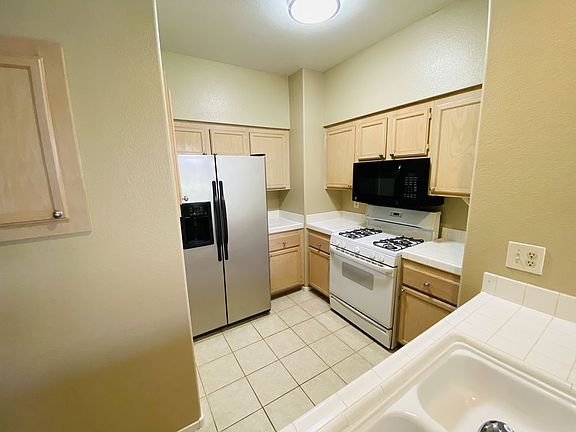 5th image of 2251 Wigwam Pkwy APT 913