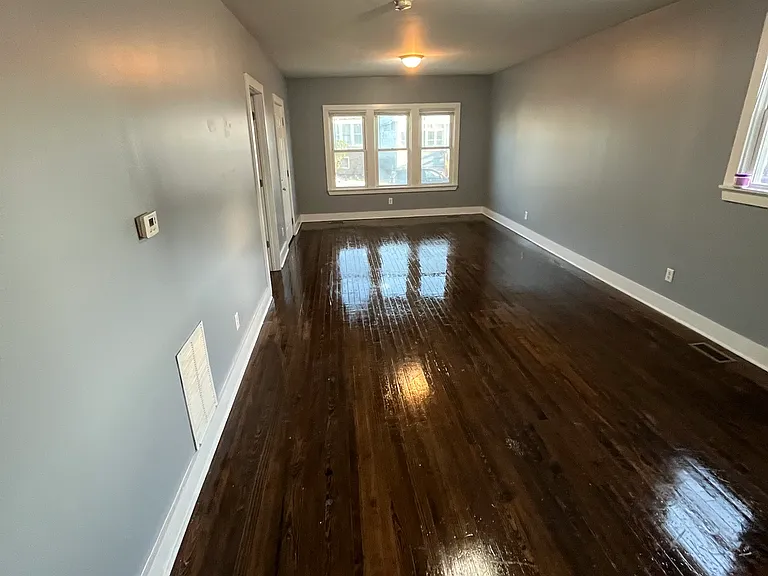 231 Doty St — Photo 2