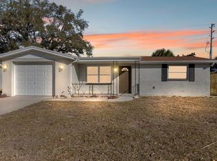 7605 Fox Hollow Dr, Port Richey, FL 34668