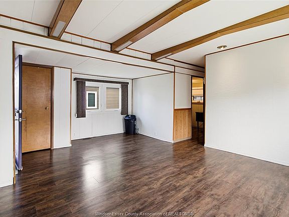 5th image of 59 Wilder Dr N