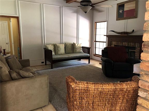 4th image of 206 Dickson Cir