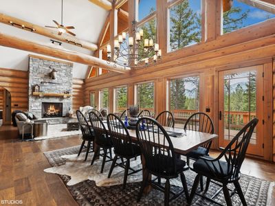 1184 Five Deer Ln, Bigfork, MT, 59911