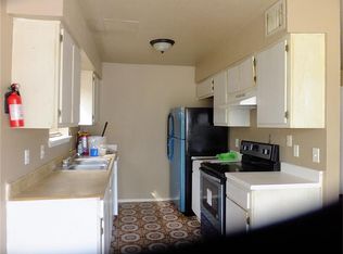 1001 Gunnison St APT A, Sealy, TX 77474