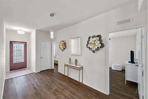 701 Santa Rosa Dr — Photo 3