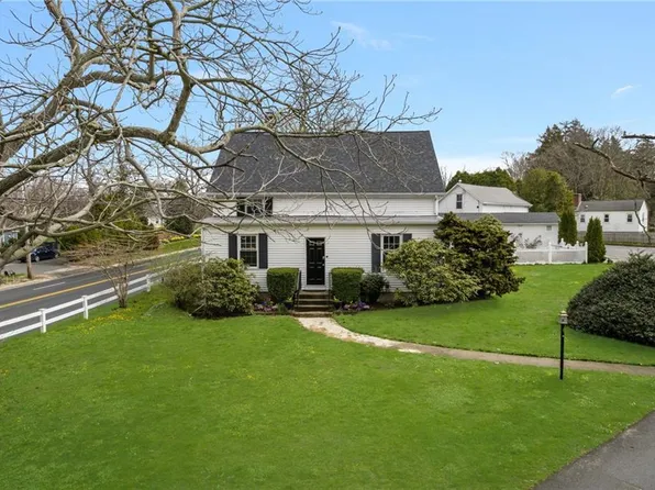 599 E Main Rd, Middletown, RI 02842