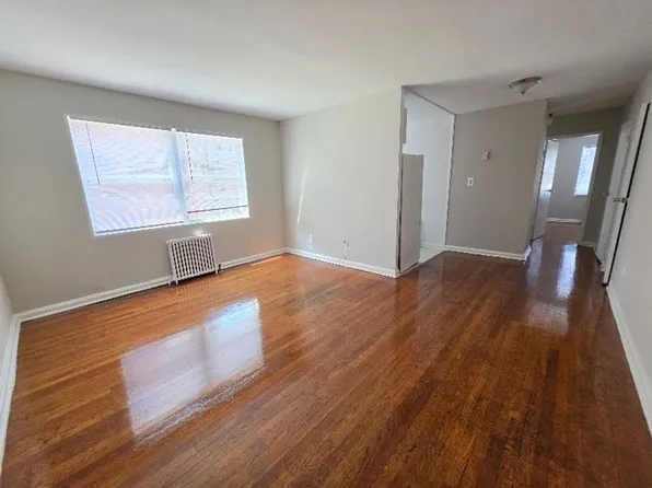 214 Kenilworth Ave Ne