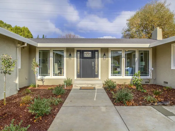 2587 American River Dr, Sacramento, CA 95864