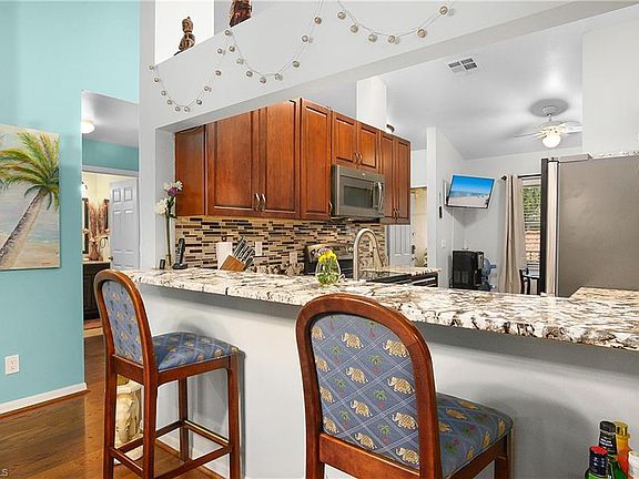 2nd image of 193 Robin Hood CIR #4-202