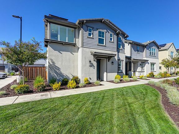 3rd image of 17500 Beachwood Rd