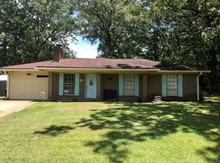 526 Terri Ln, Pearl, MS 39208