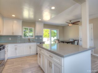 4154 Thomas St, Oceanside, CA 92056