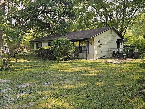 2nd image of 6001 Country Creek Dr