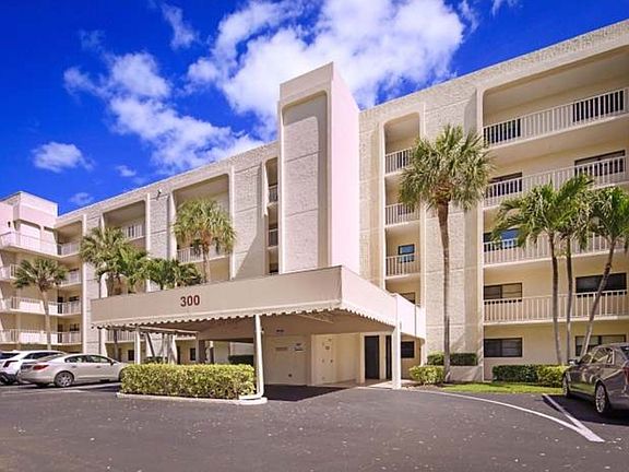 3rd image of 200 Intracoastal Pl APT 301
