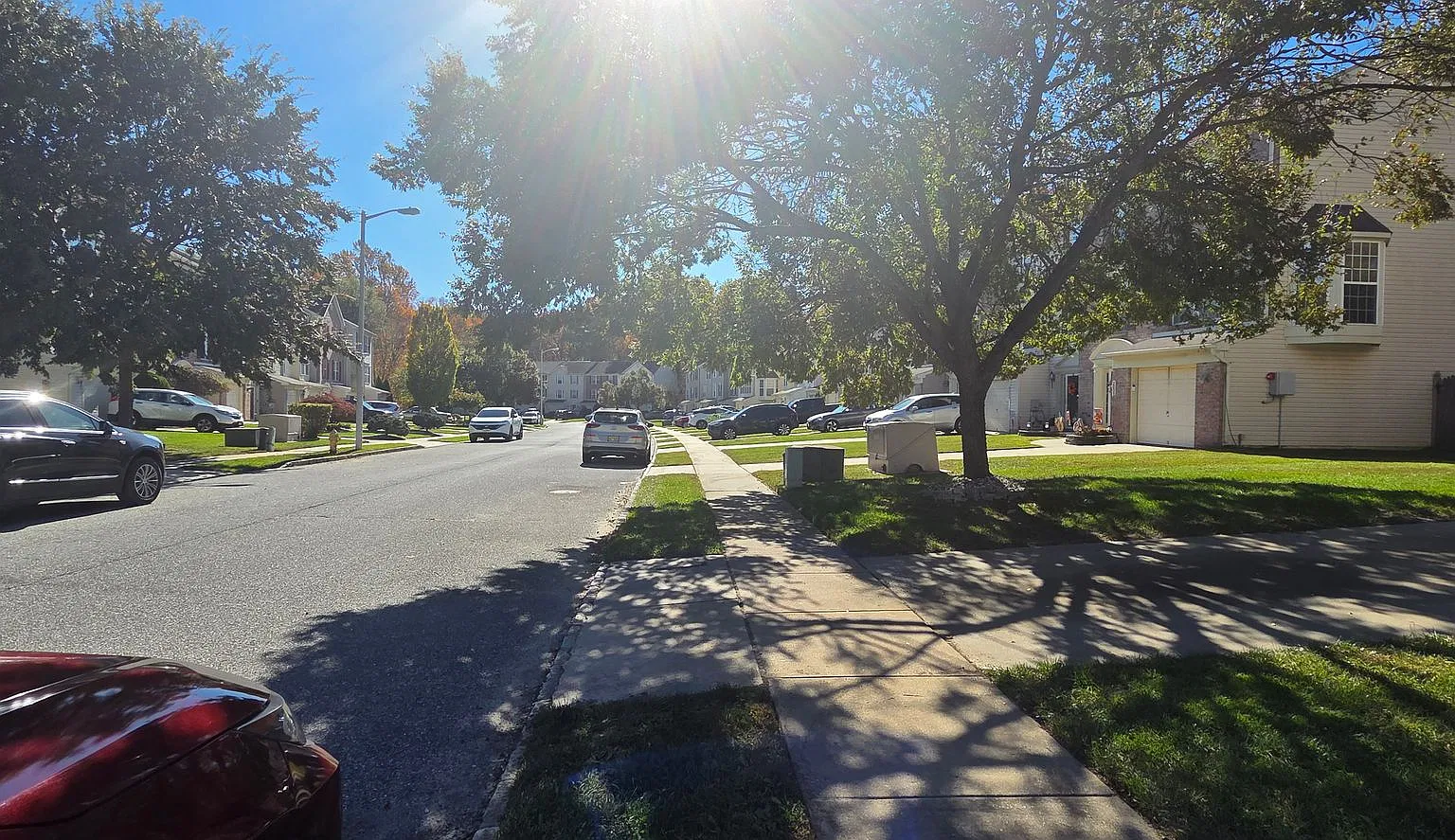 2031 Broadacres Dr — Photo 3