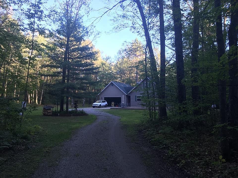 2nd image of 4675 Andergood Rd