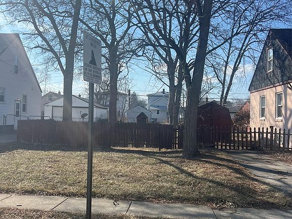 3rd image of 0 Rausch Ave