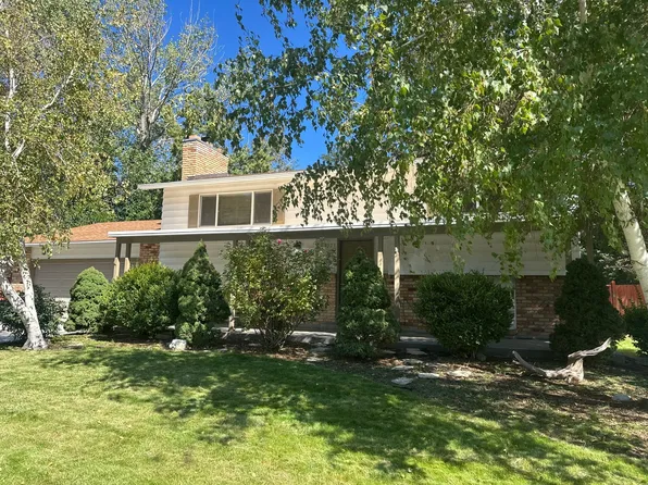 9523 S Raintree Dr, Sandy, UT 84092