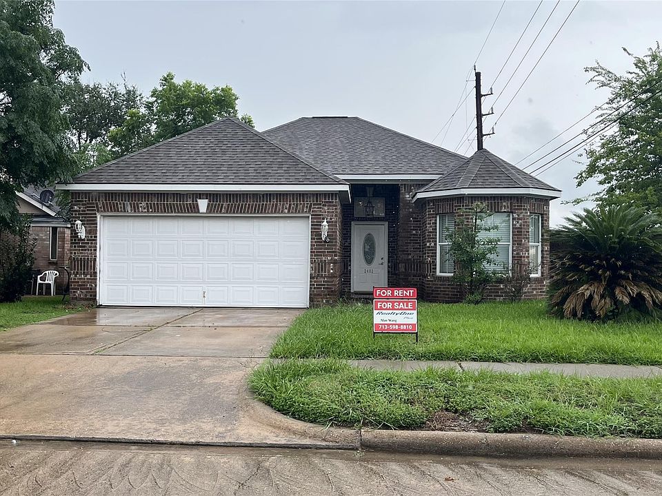 1st image of 2402 Raintree Village Dr