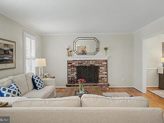 4th image of 6 Briar Rd