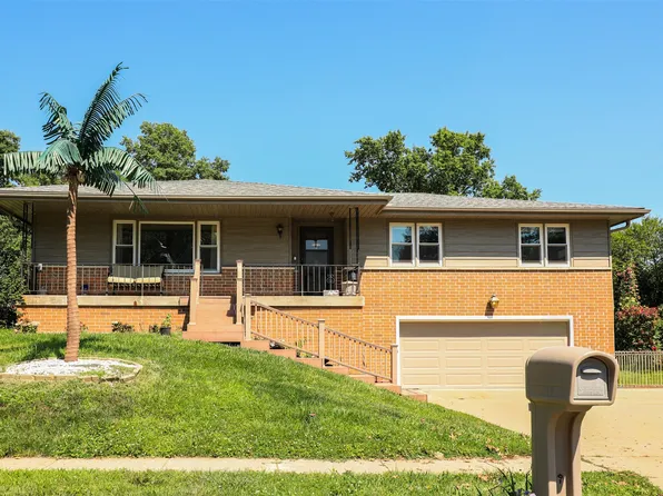 1600 W 14th St, Newton, IA 50208
