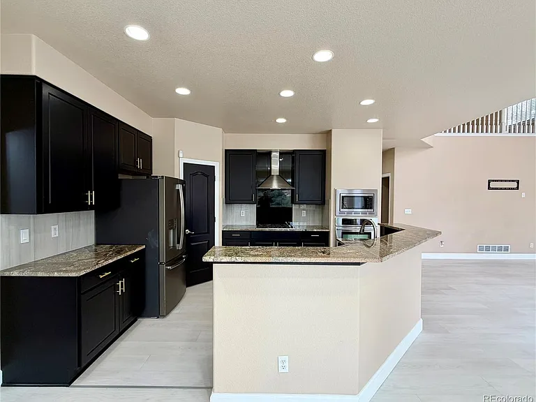 22163 E Rowland Pl — Photo 13