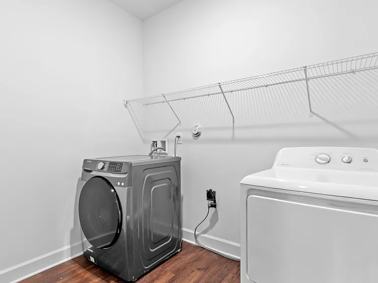 2451 Vesta Dr — Photo 31