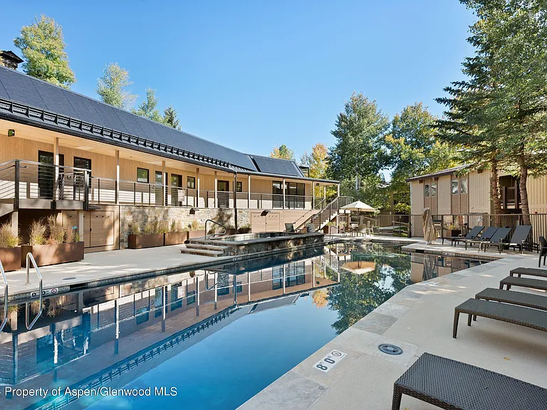35 Upper Woodbridge Rd #26EF — Photo 14