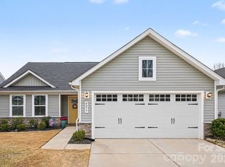 4217 Jones Creek Ln, Charlotte, NC 28215