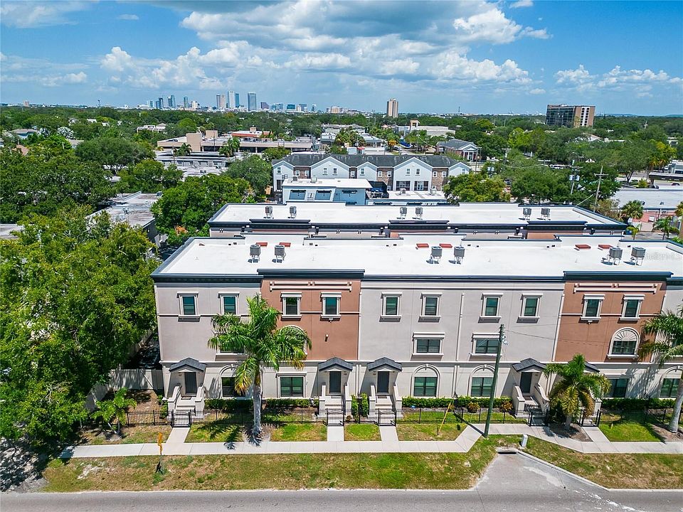 1st image of 3421 W Horatio St #109
