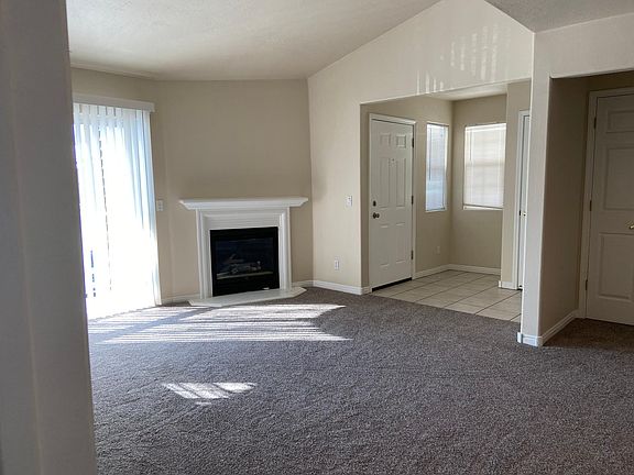 2nd image of 3766 Carlisle Pl