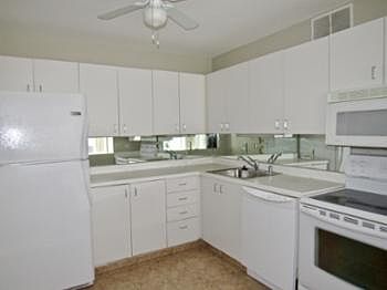 3rd image of 211 E Ohio St APT 1510