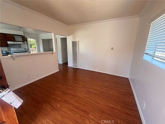 2nd image of 732 W 12th St